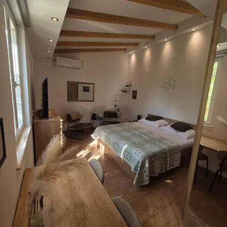 Summer Nest-studio * Orasac