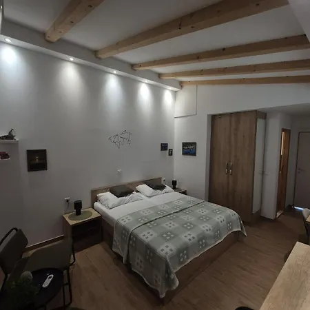 Apartment Summer Nest-studio